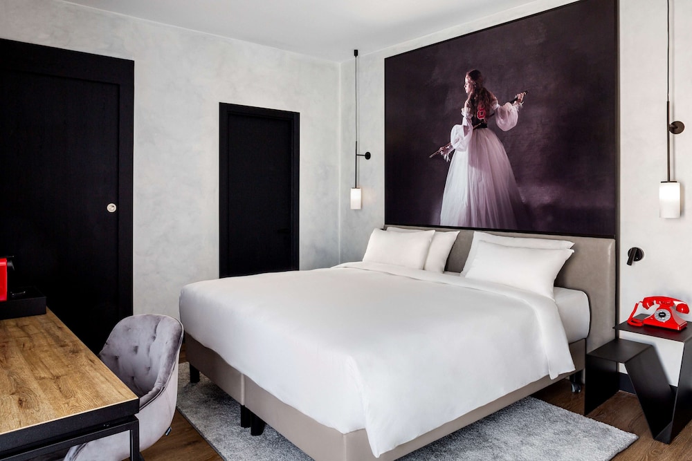 Radisson RED Madrid (ex. Paseo del Arte) 26/70