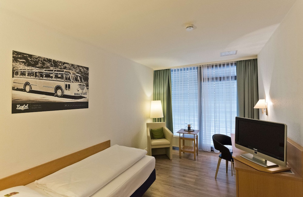 ANA Neotel, Trademark Collection by Wyndham 38/77