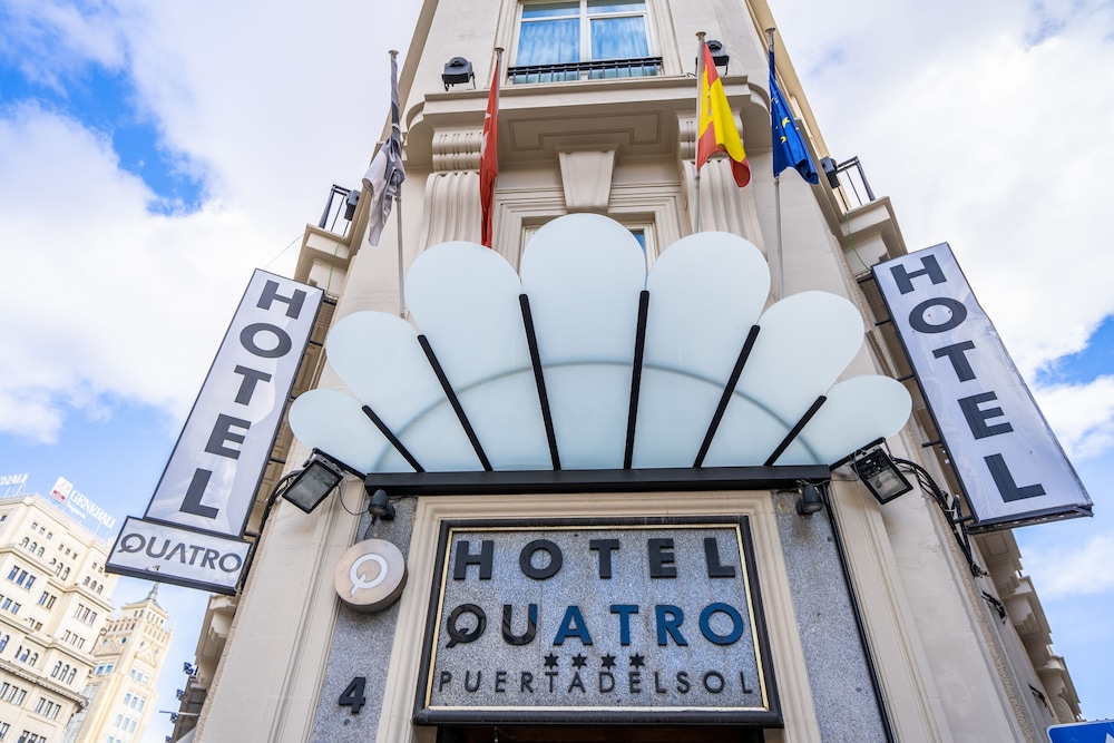 QUATRO PUERTA DEL SOL 3/55