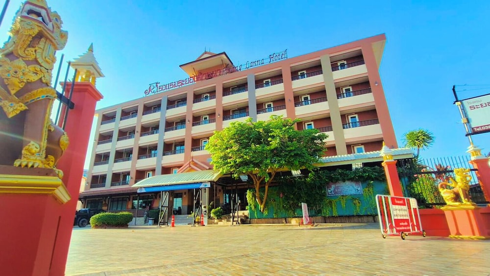 Rayong Lanna Hotel 8/56