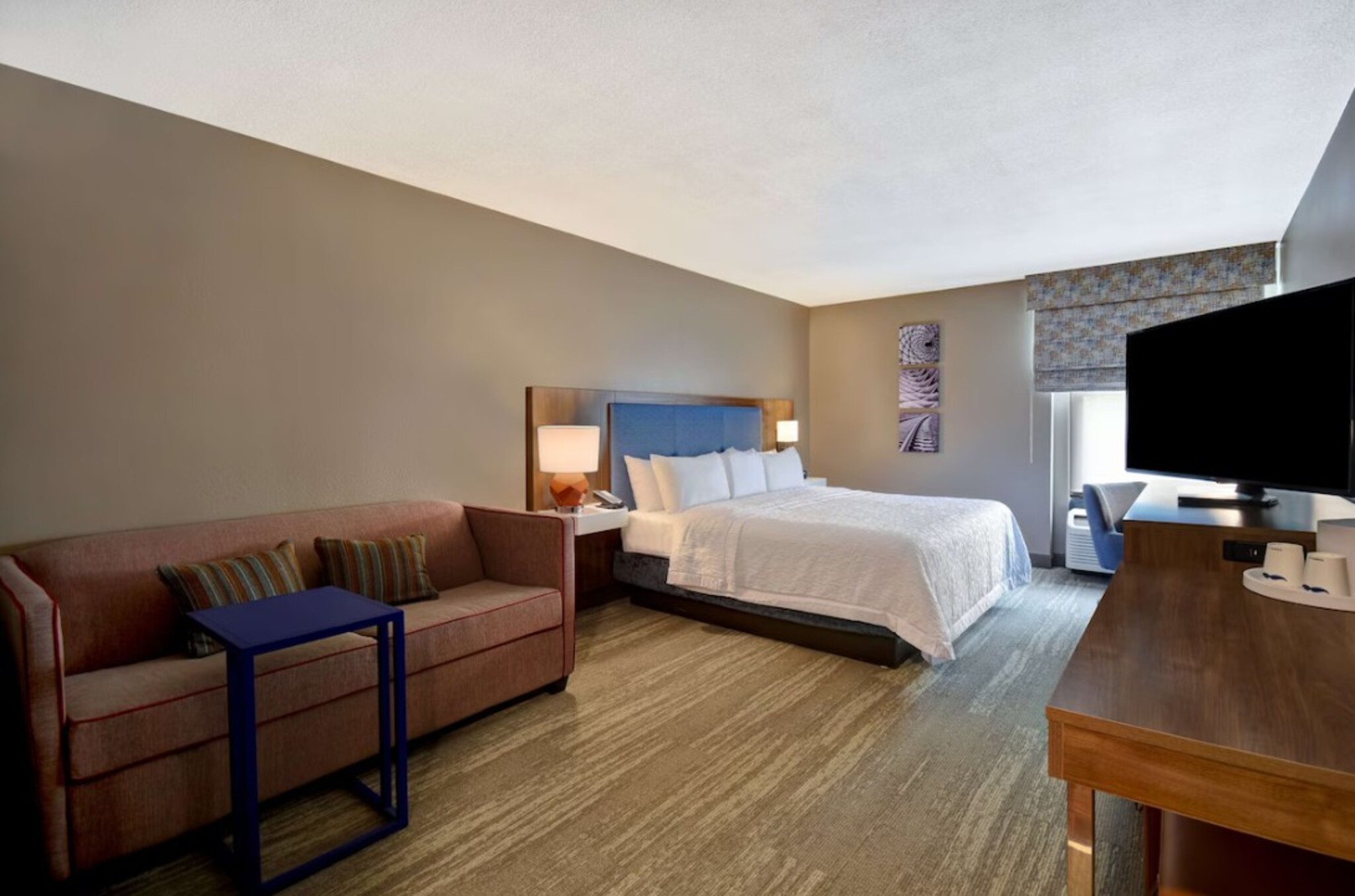 ROOM, KING BED, ACCESSIBLE