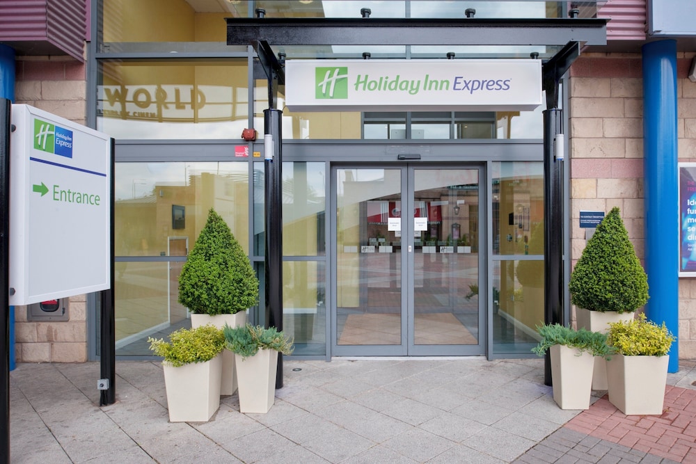 HOLIDAY INN EXPRESS BRADFORD CITY CENTRE 1/45