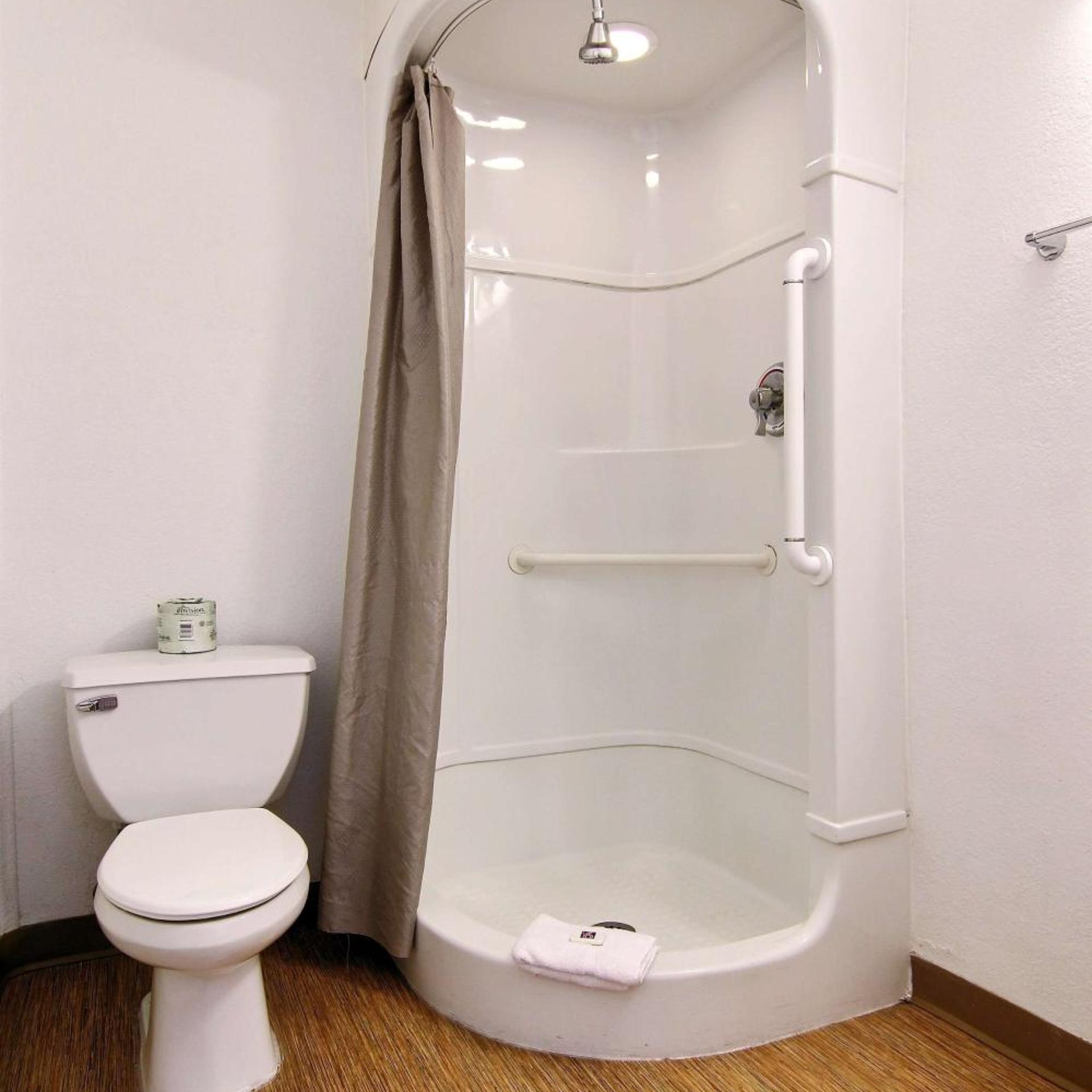 1 Queen Bed - ADA/Tub/Micfridge، Motel6 San Angelo, TX 10/10