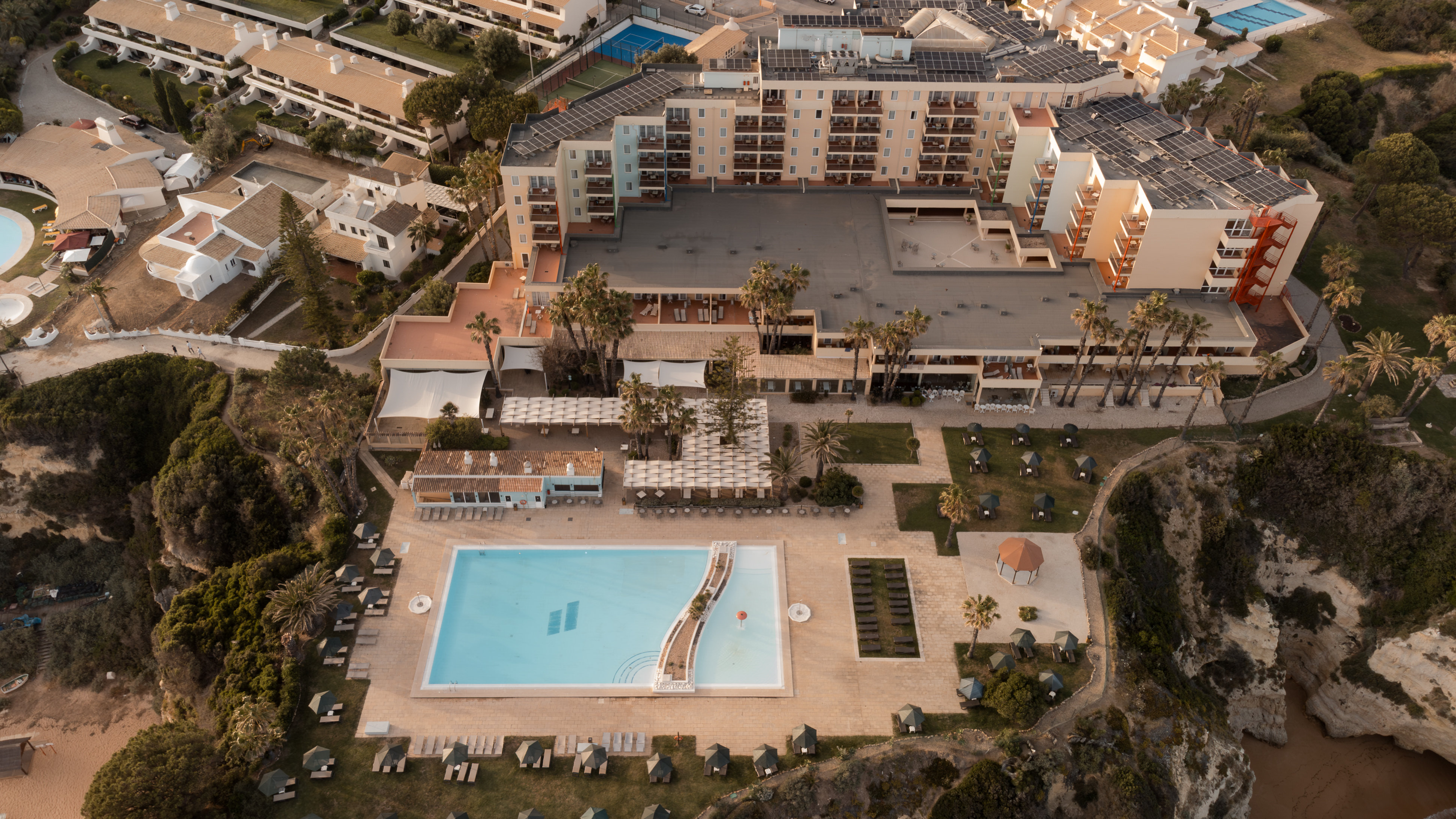 Pestana Viking Beach and Golf Resort 6/83