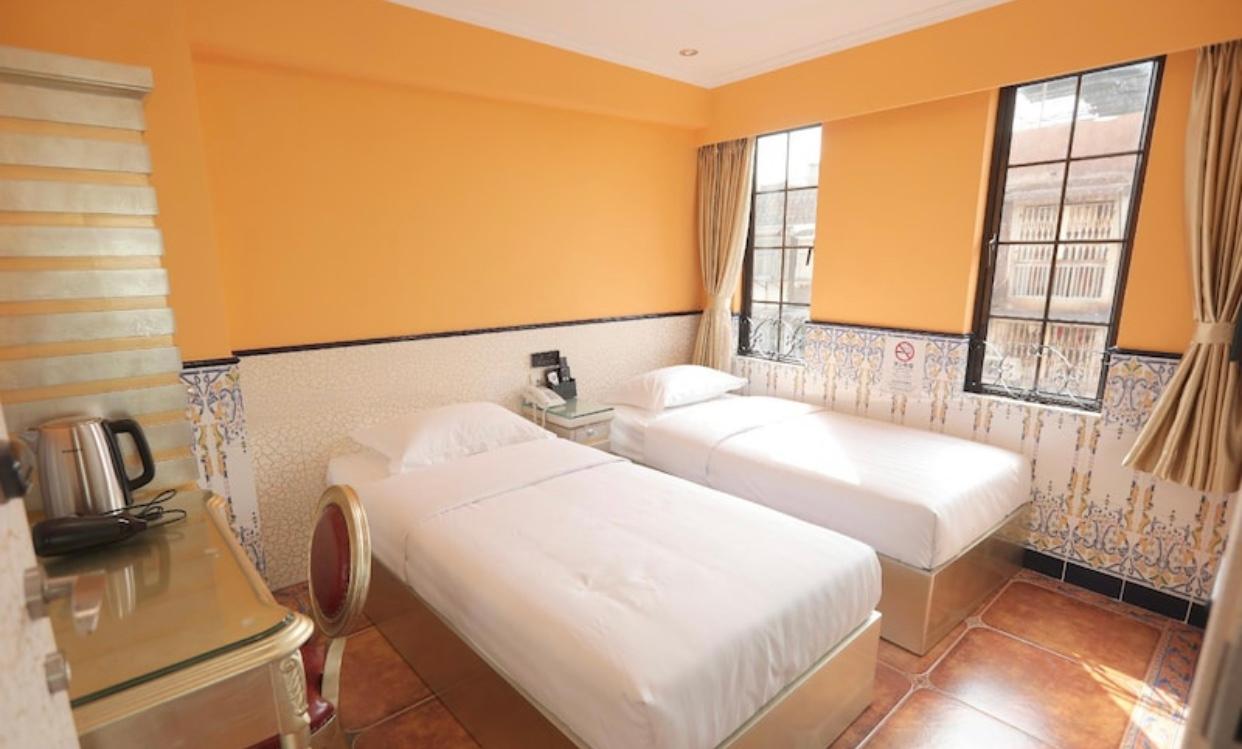 Perfect Family Inn 8/24