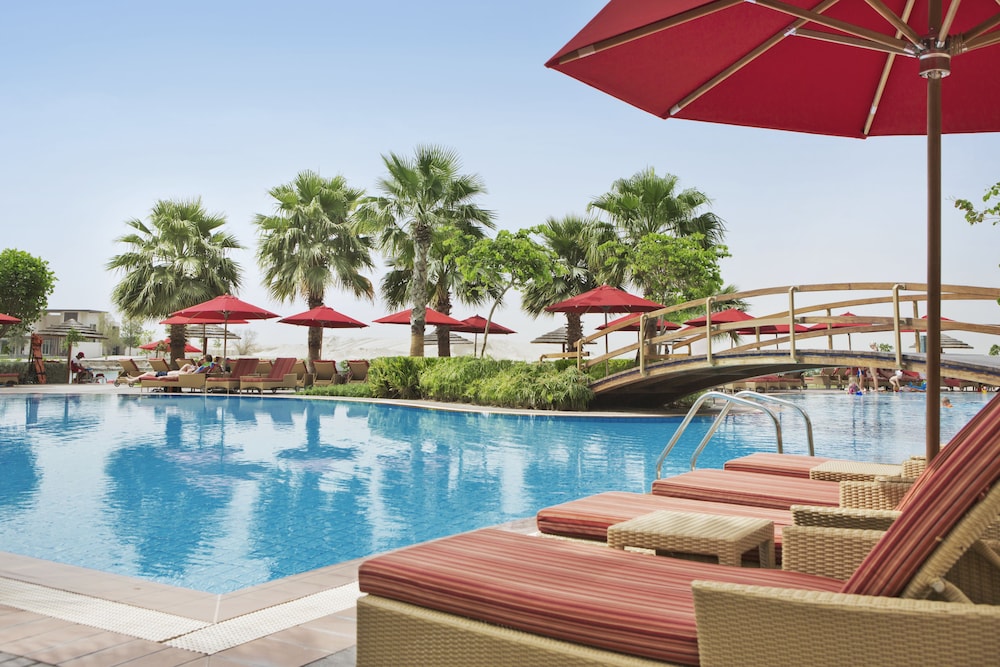 swimming pool spa