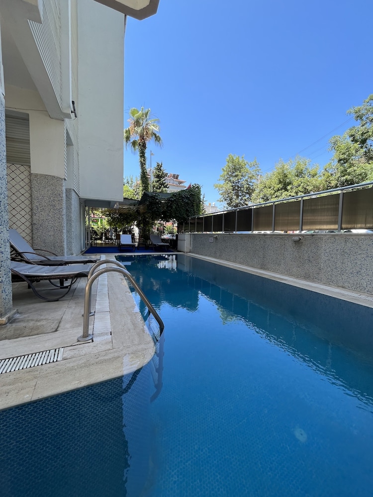 Sempati Apart Hotel 28/48
