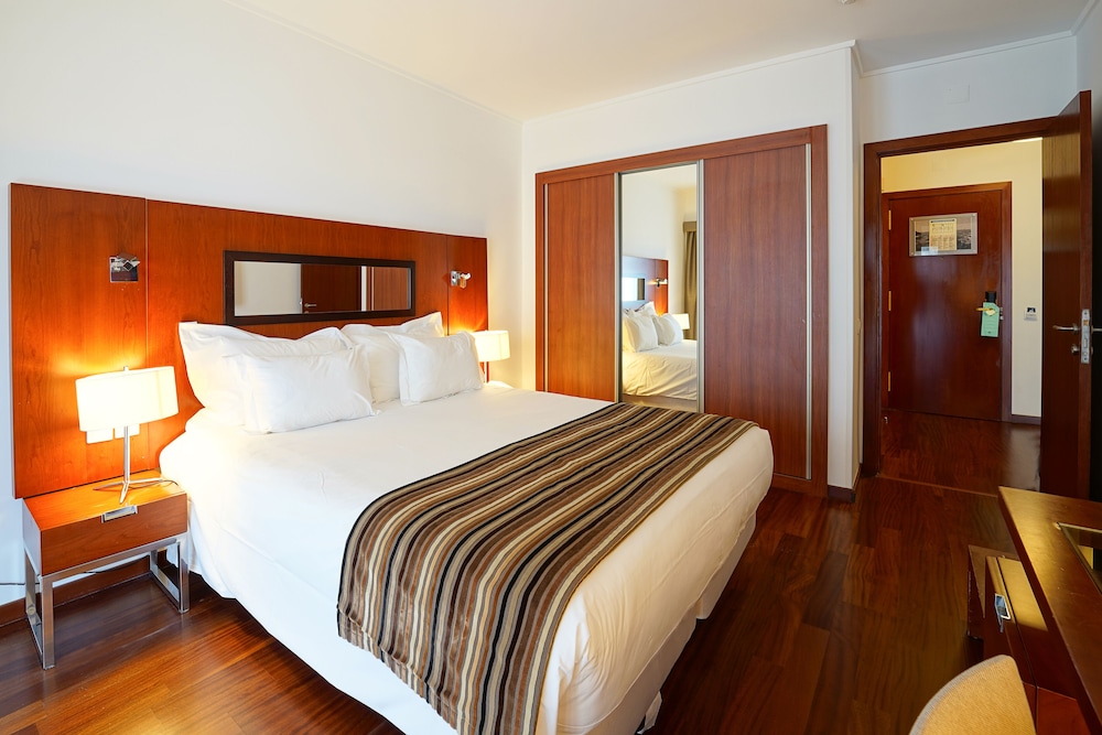 2 BEDROOMS, FAMILY, APARTMENT, KITCHEN