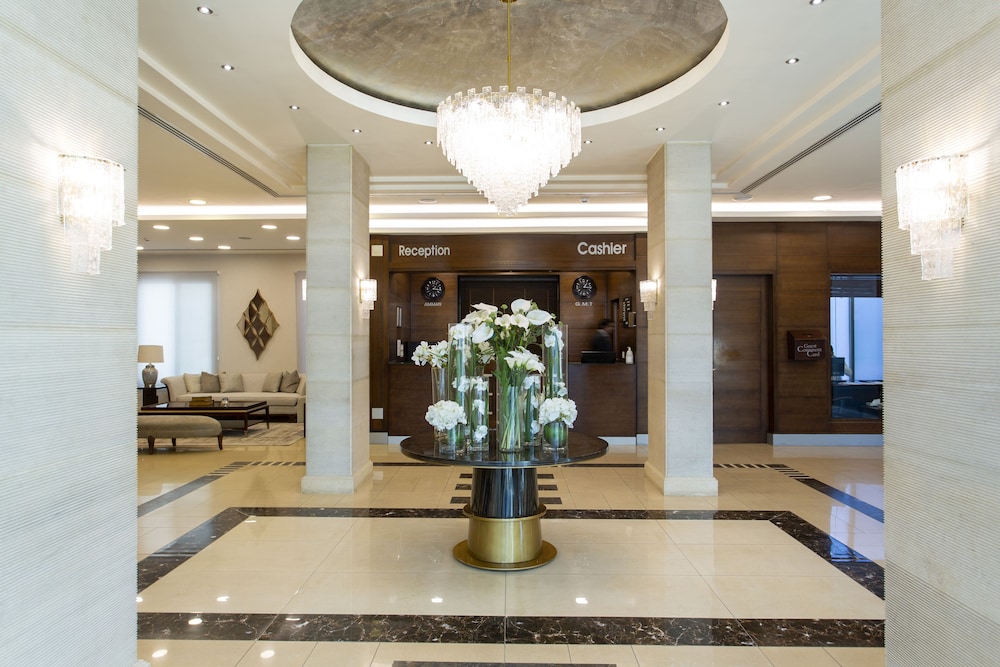 RETAJ HOTEL 7/61