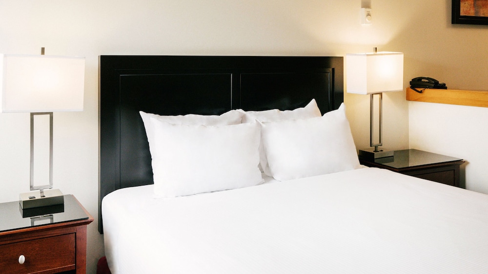 Mountain Side Hotel Whistler By Executive 25/63