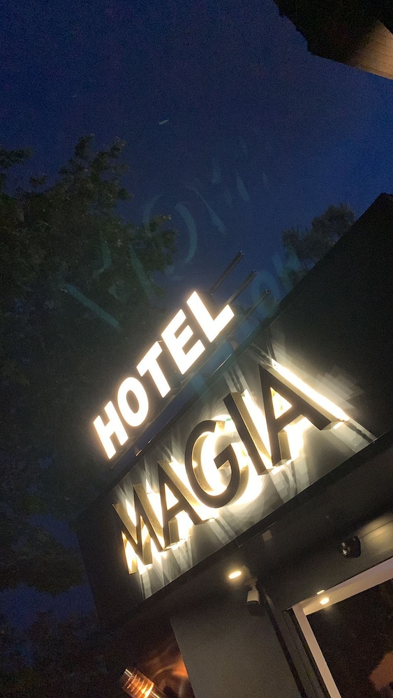 Magia Hotel 4/48