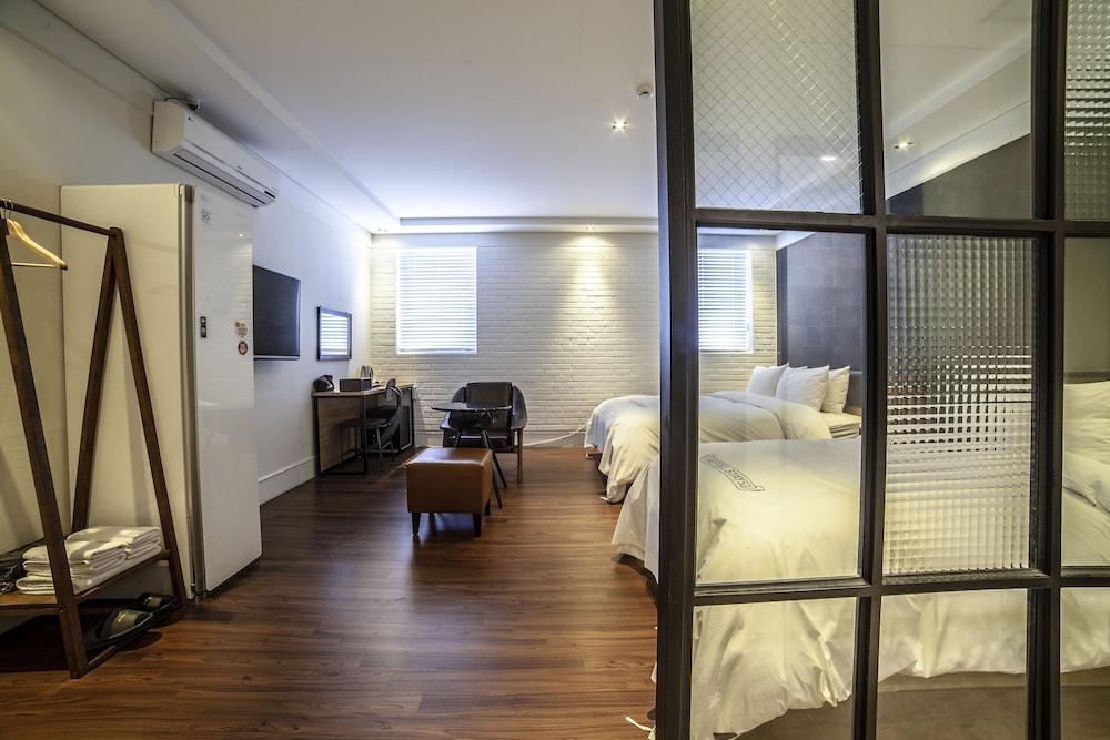 Stay 53 Hotel 32/50