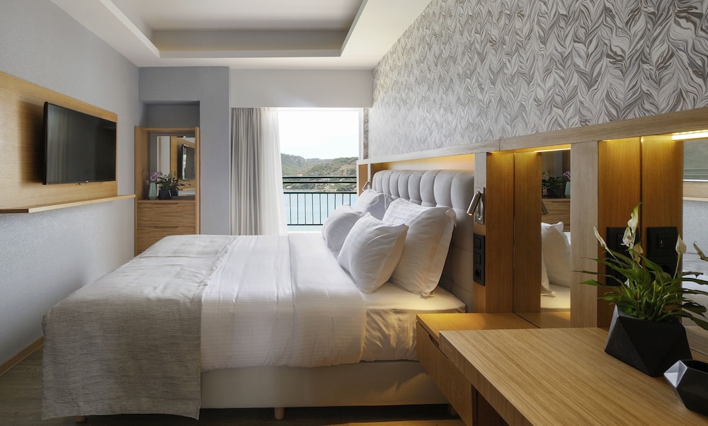 Dolce by Wyndham Athens Attica Riviera 16/72