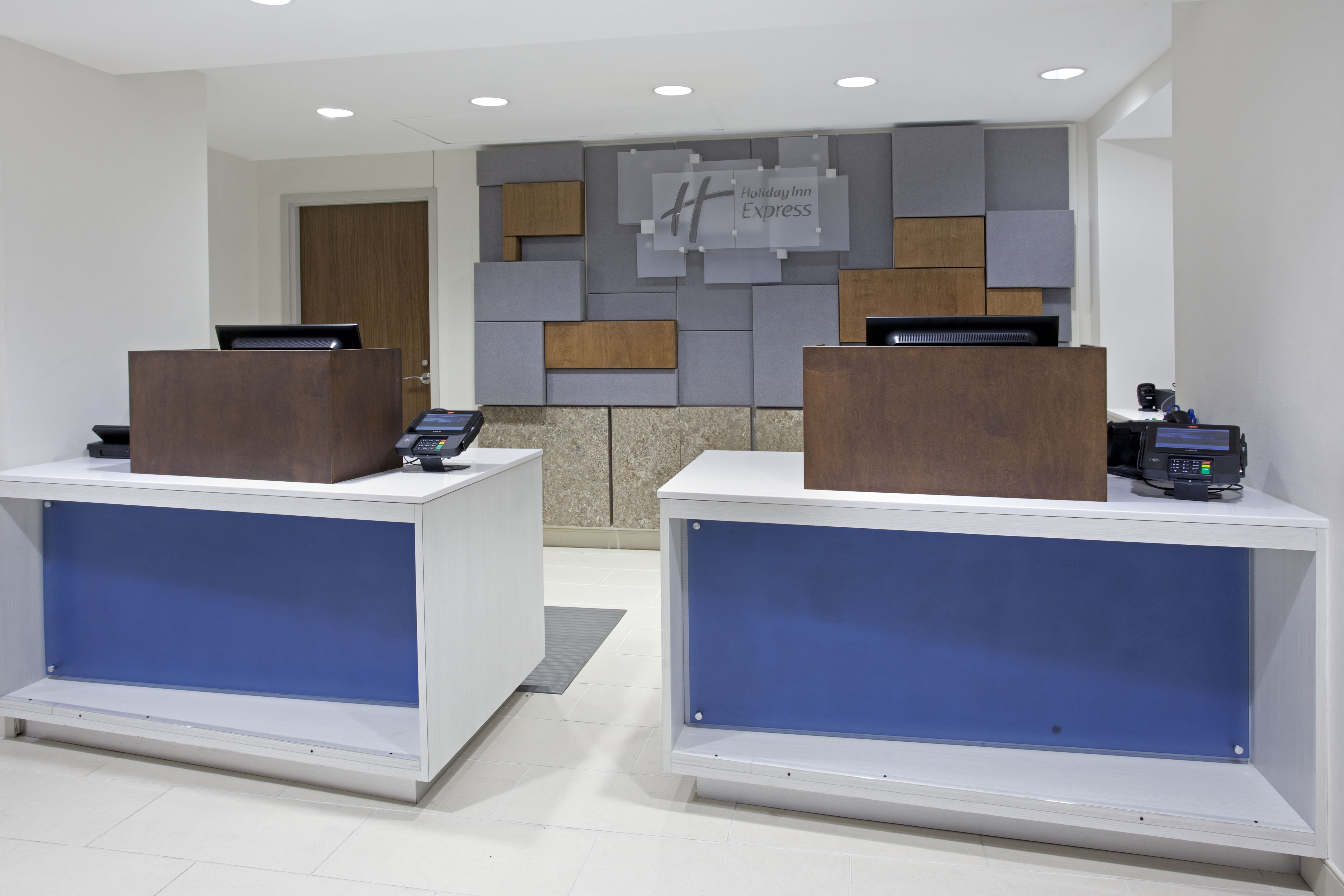 Holiday Inn Express and Suites Austin Downtown University 9/39