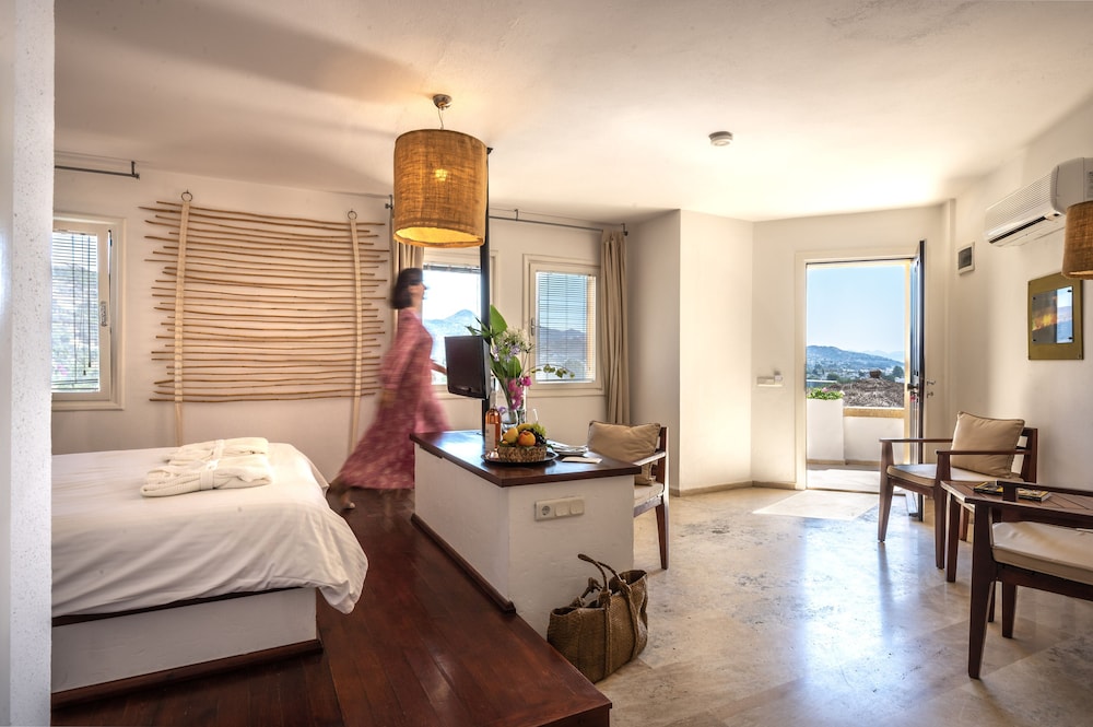 4reasons Hotel And Bistro 45/76