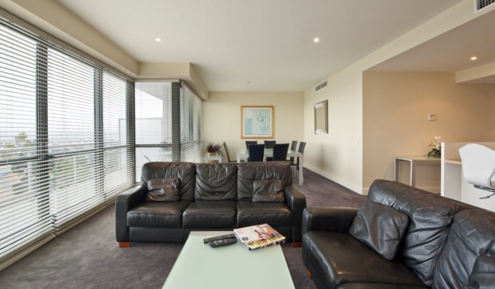 The Waterfront Apartments Geelong 27/40