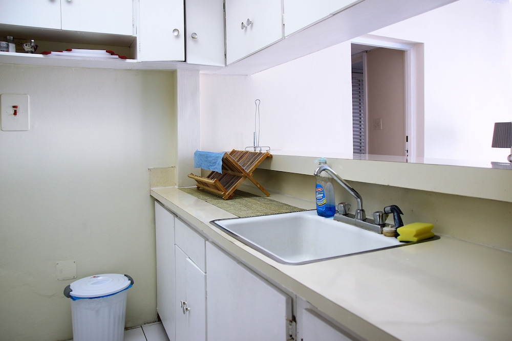 Skyclub Beach Suite at Mobay Club 20/23