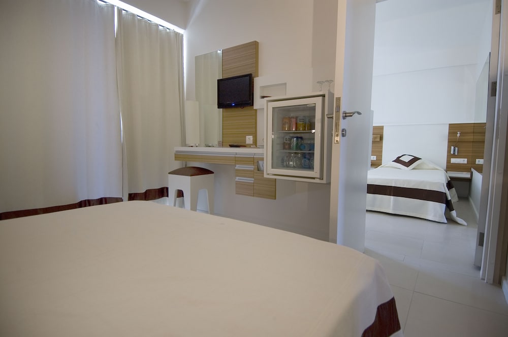 Delta Hotel 22/65