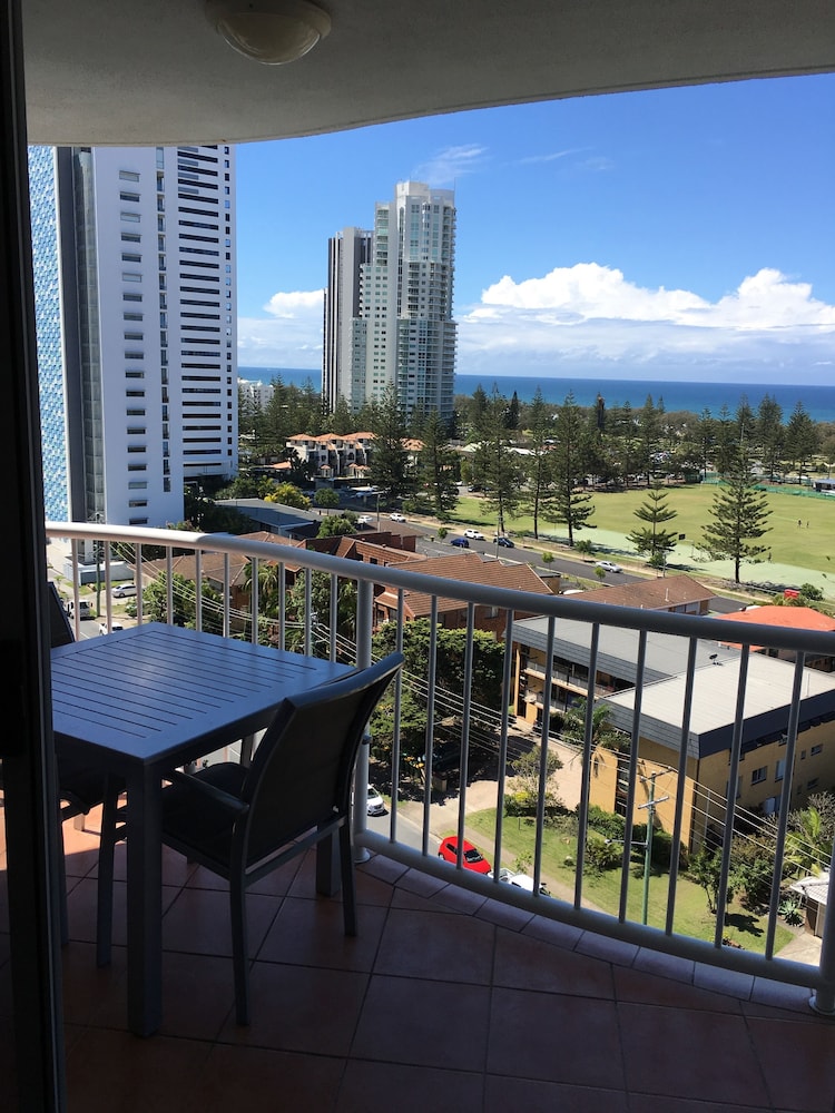 Bel Air on Broadbeach 39/50