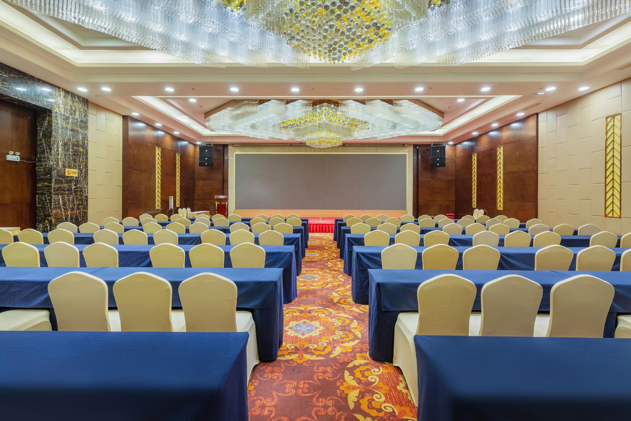 Cenbest Jinling Grand Hotel 50/60