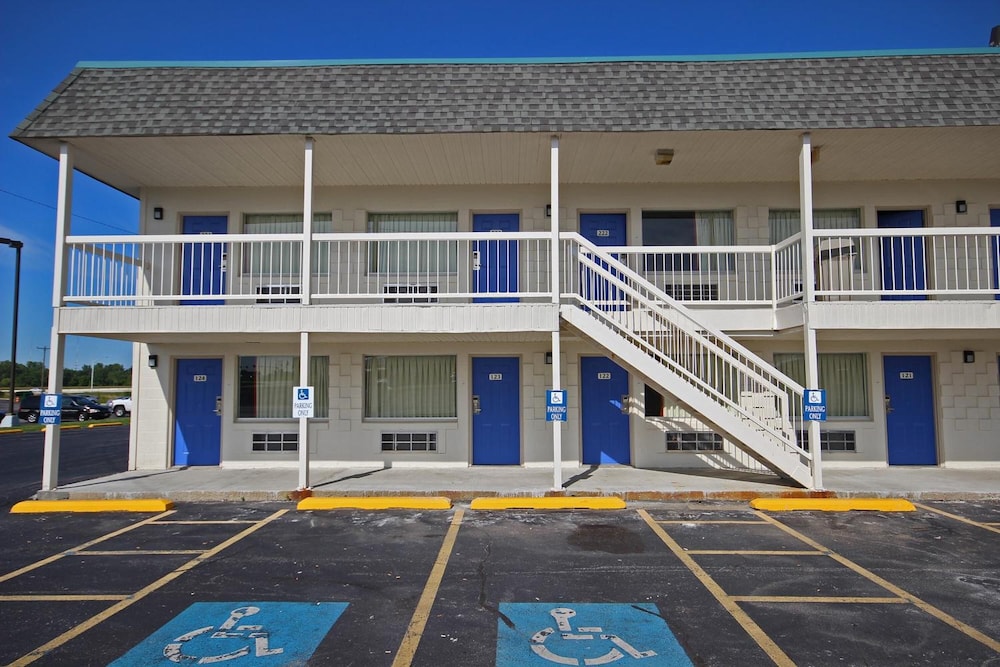 Motel6 Lima, OH 3/56