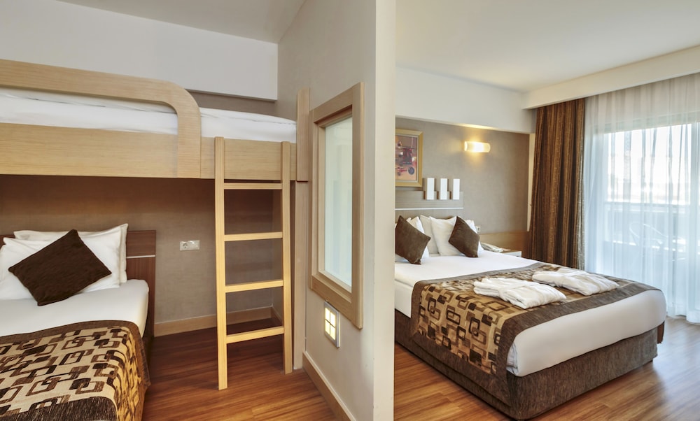 Sunis Kumkoy Beach Resort Hotel and Spa 13/50