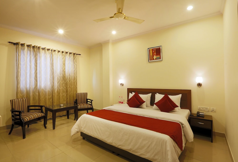 Hotel Chanakya Inn 9/38