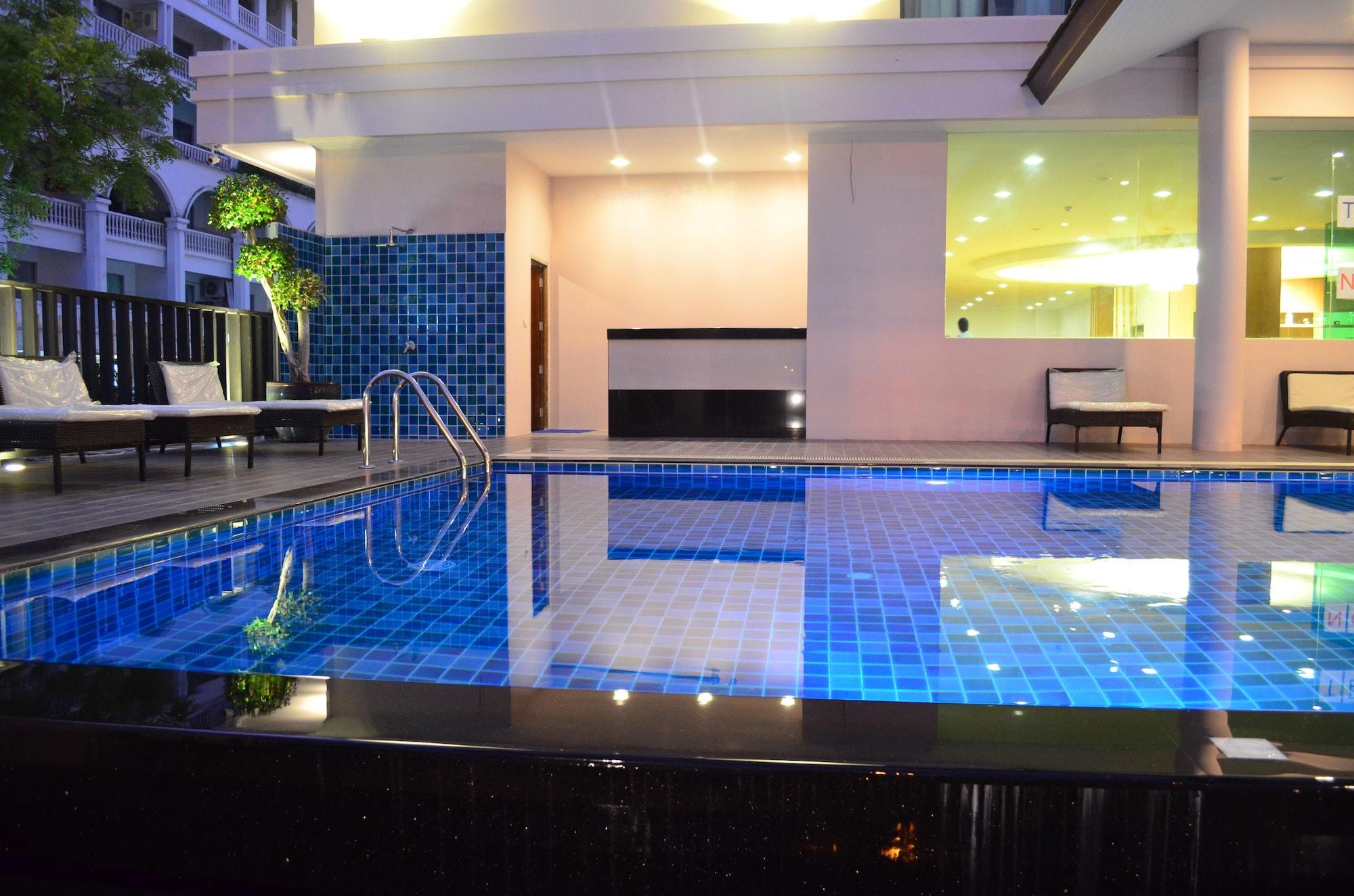 Tevan Jomtien Pattaya 30/50