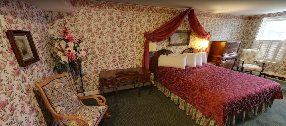 Murray Hotel 16/35