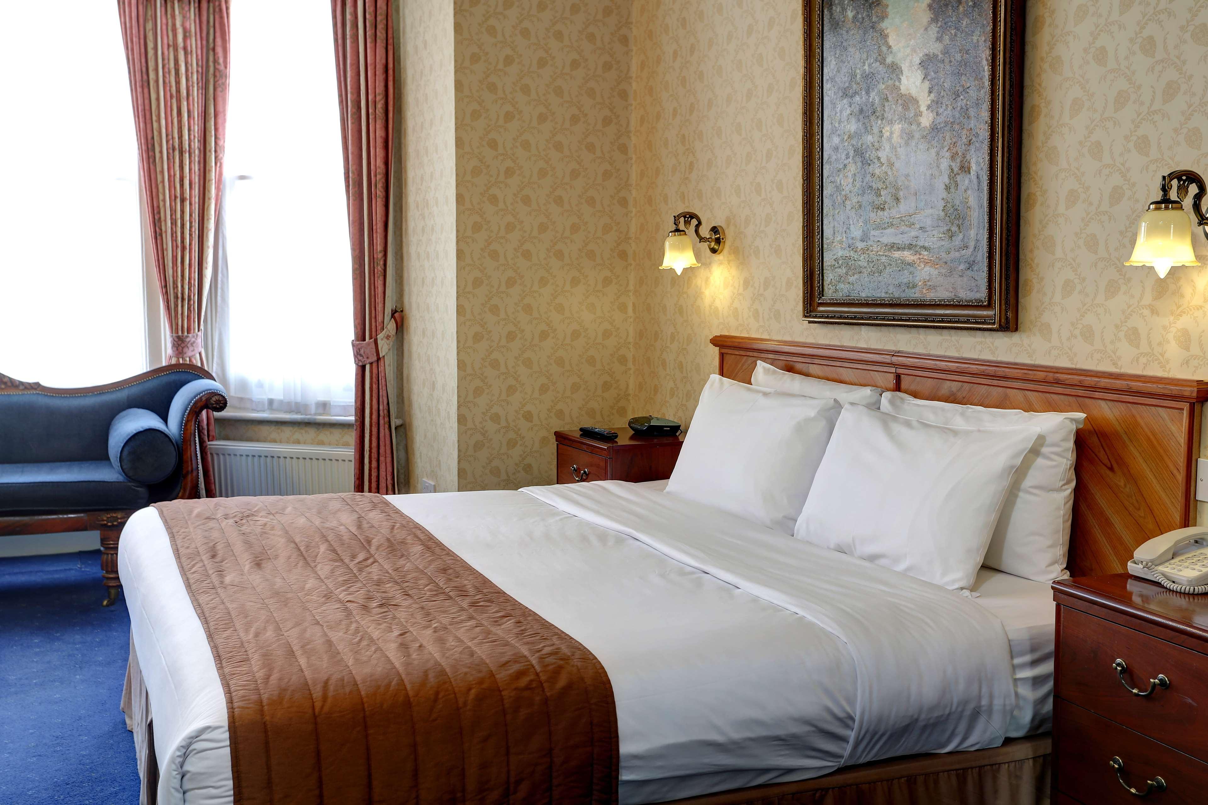 Room, Quadruple, Double Bed