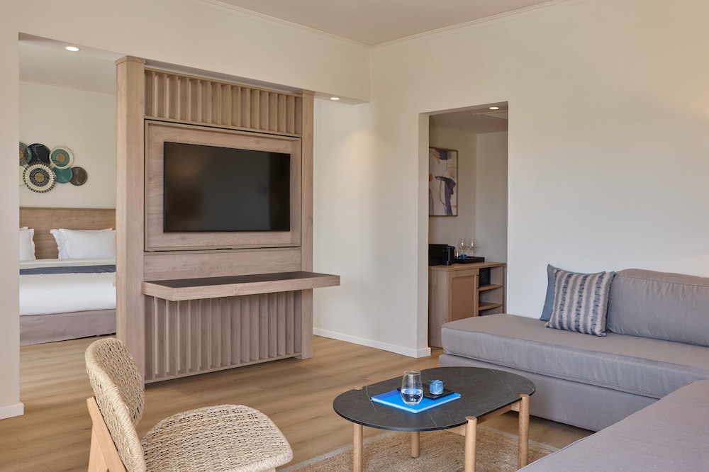 Atlantica Ocean Beach Resort 43/64