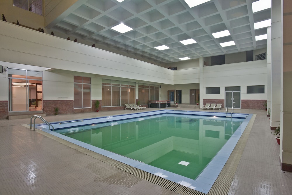 Nirvana Inn 33/50
