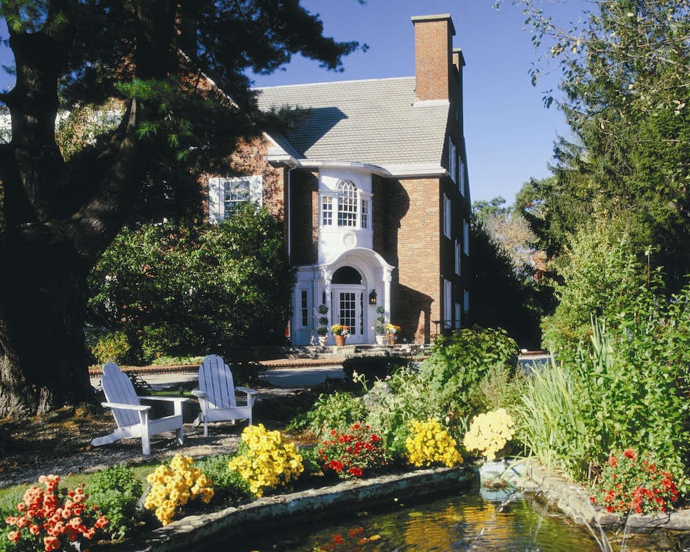 The Spa at Norwich Inn 39/47
