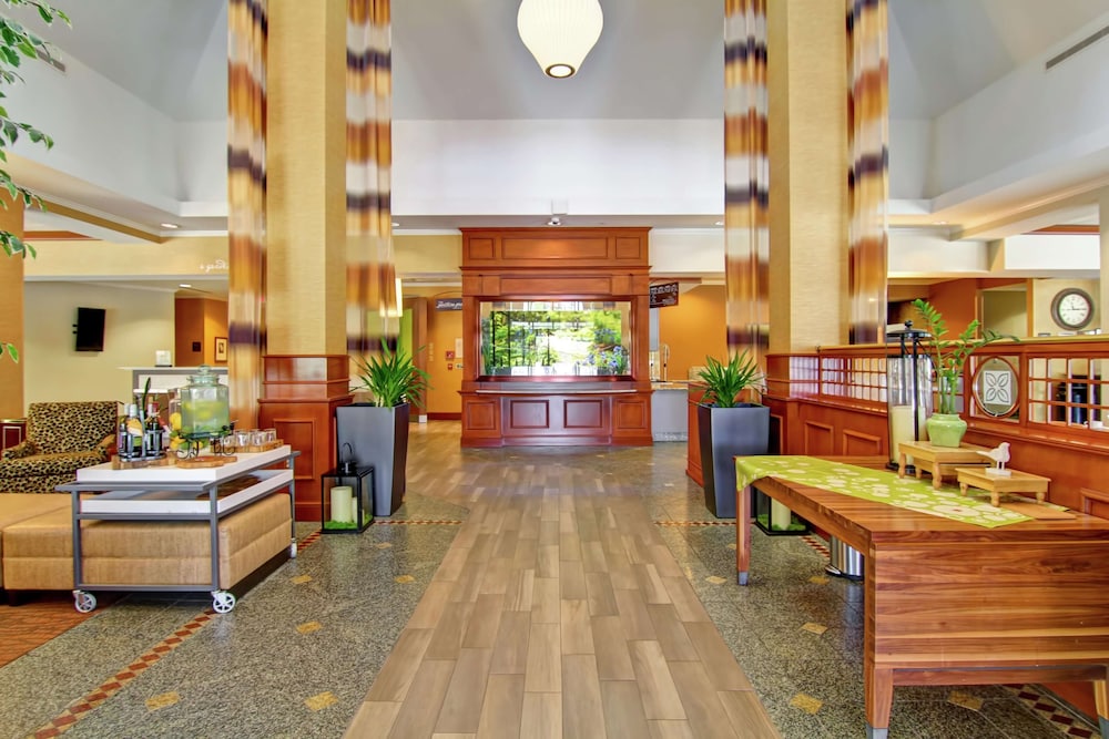 Hilton Garden Inn Ottawa Airport 71/86