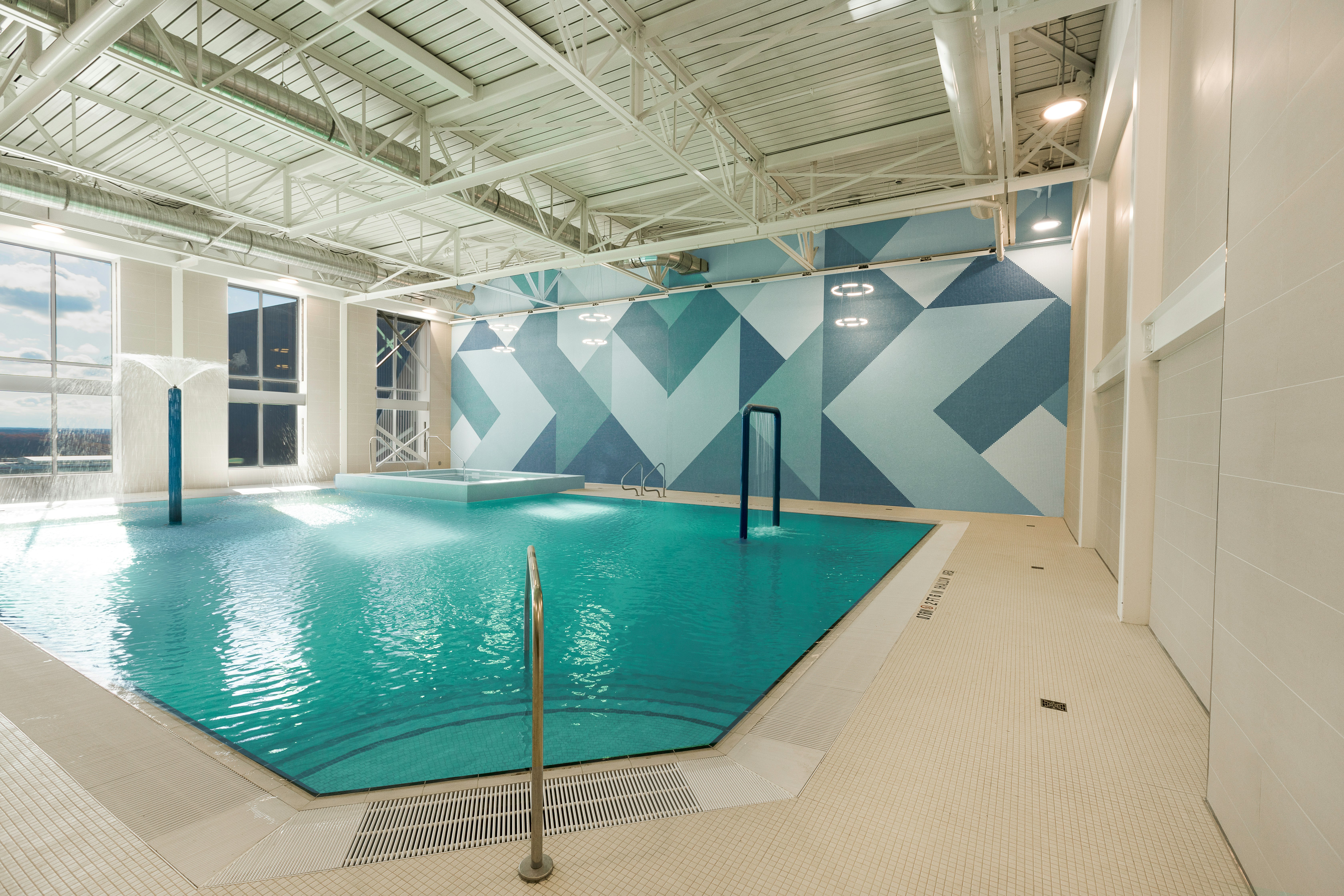 Hilton Niagara Falls/ Fallsview Hotel and Suites 34/49