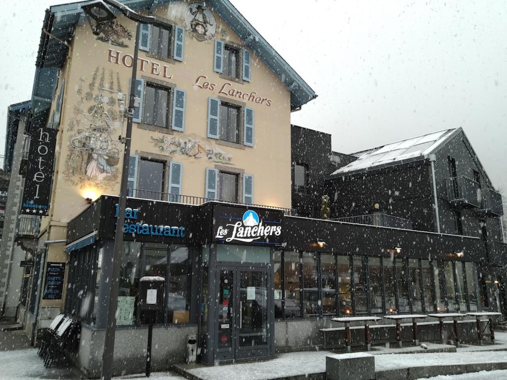 Les Lanchers Hotel Restaurant 3/50