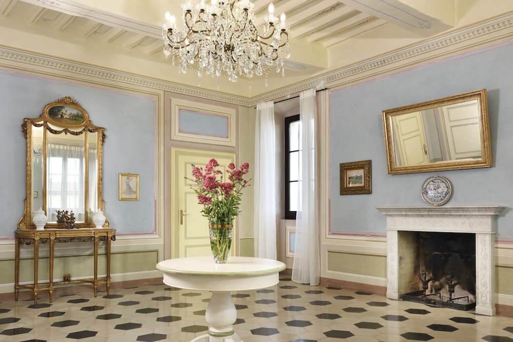 Relais Villa Monte Solare 1/50