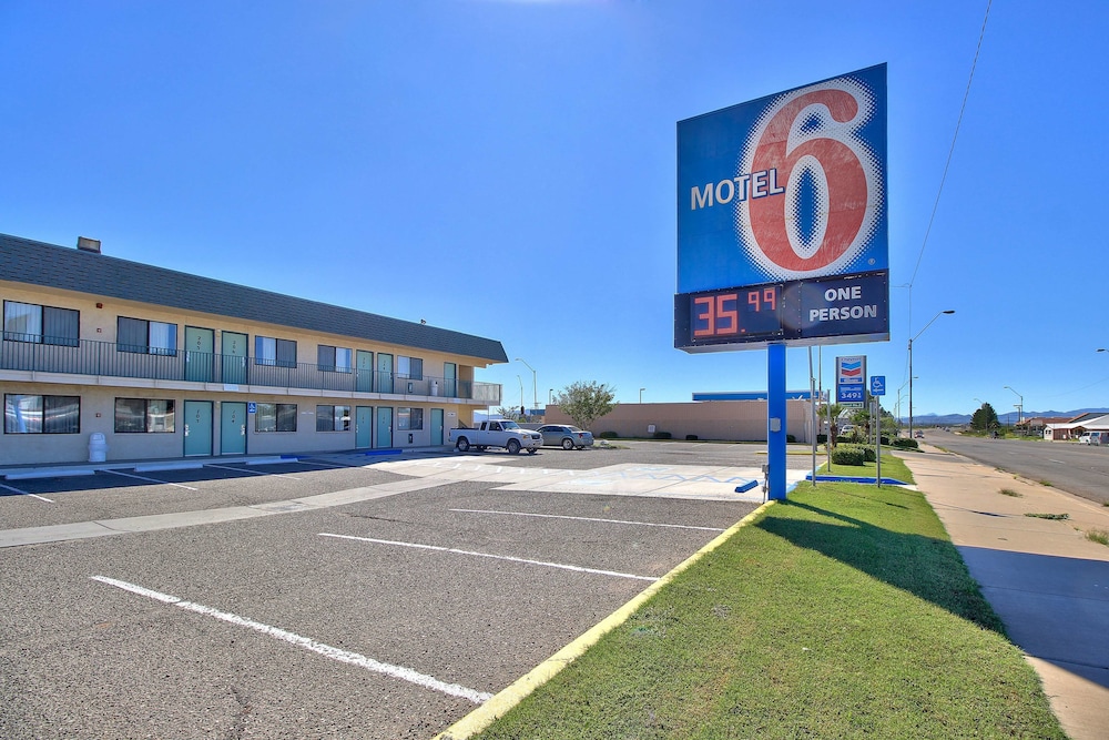 Motel6 Douglas, AZ 12/59