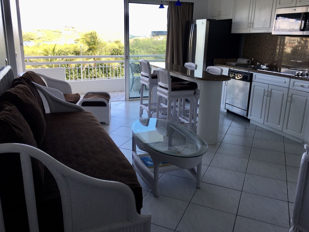 Sapphire Beach Club and Resort 38/50