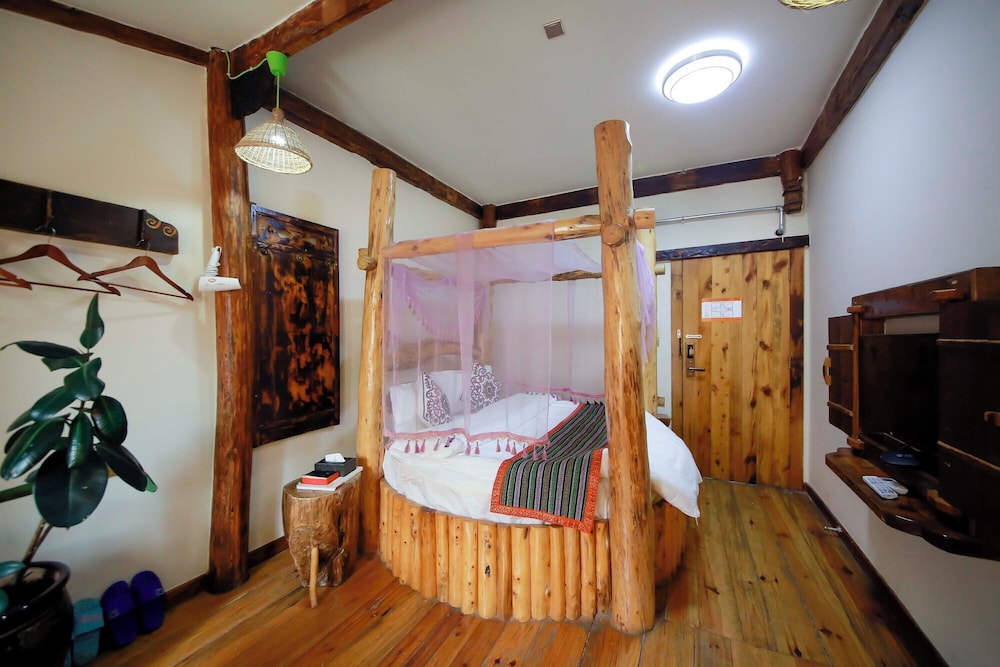 Xiangxi Dreamweaver Inn 25/50