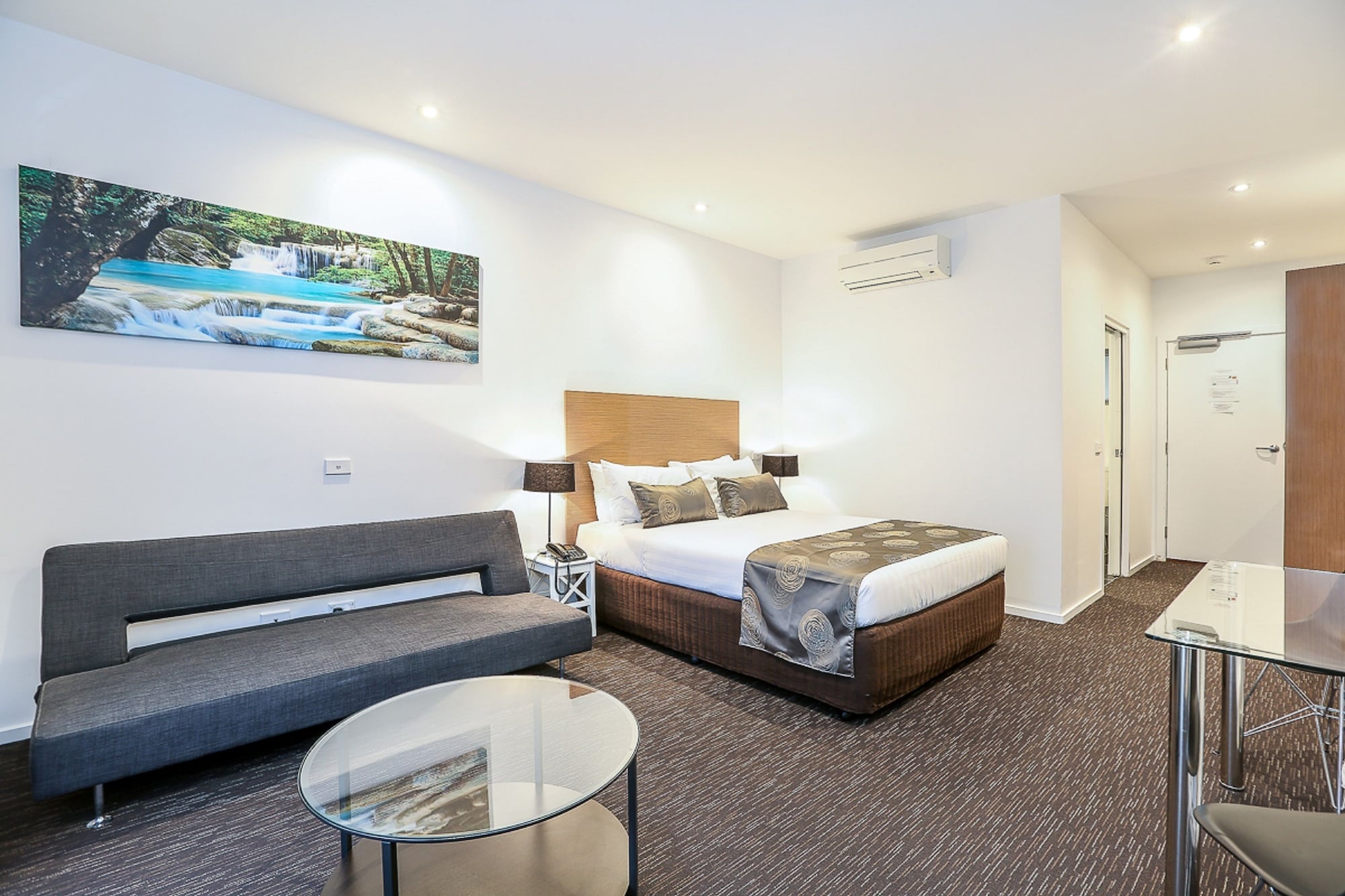 Spa, Deluxe, Queen Bed