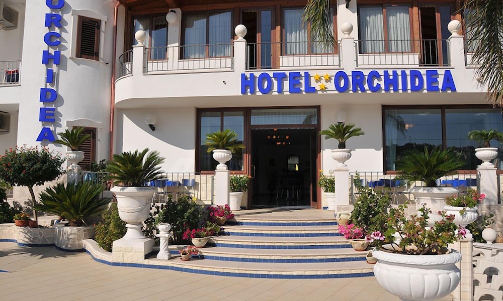 HOTEL ORCHID 5/57