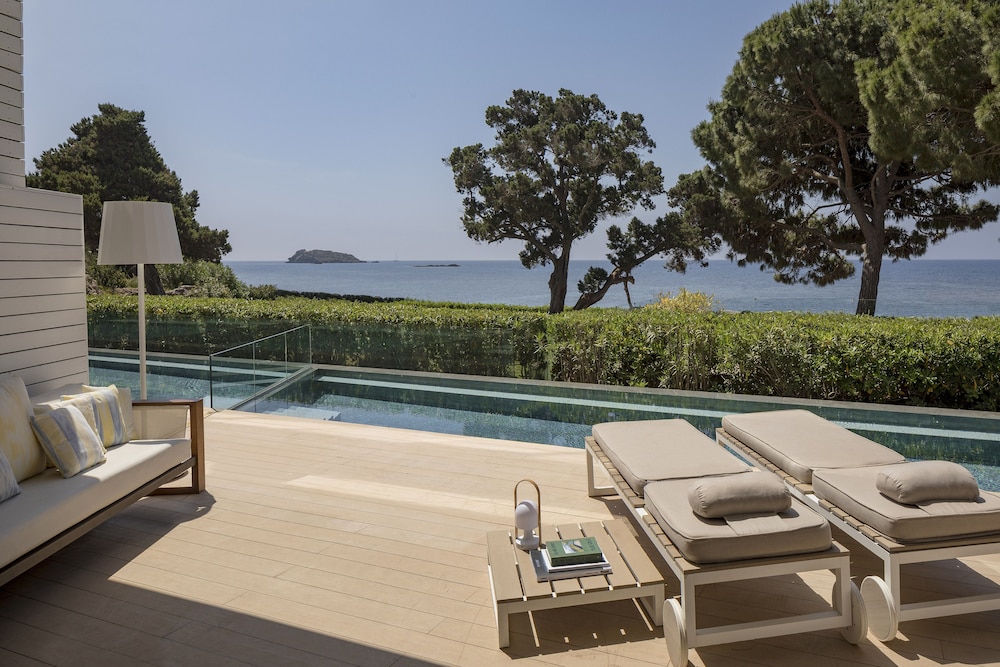 ME Ibiza - The Leading Hotels of The World 5/80