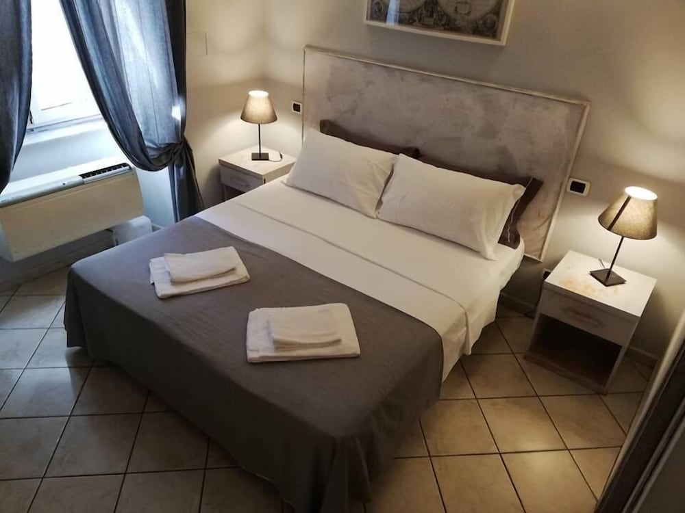 Relais Indipendenza 50/50