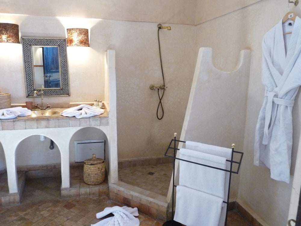 Riad Anya 47/50