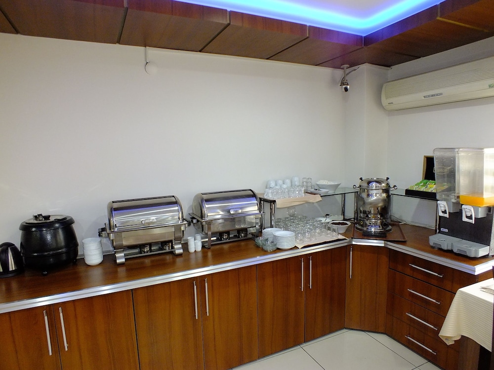 Lifos Hotel 39/48