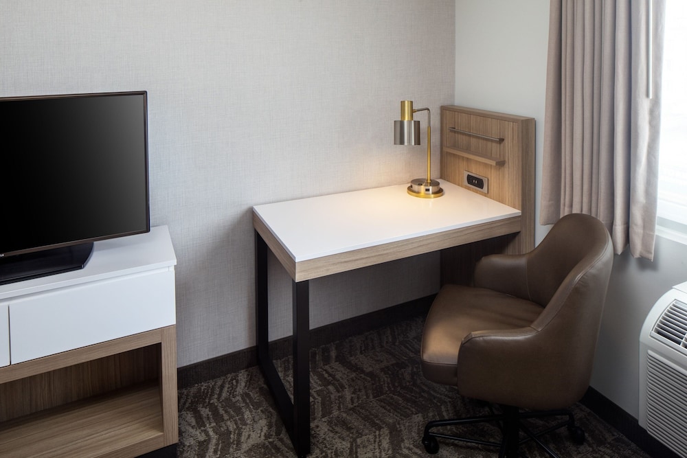 SpringHill Suites By Marriott New York JFK Airport/Jamaica 16/30