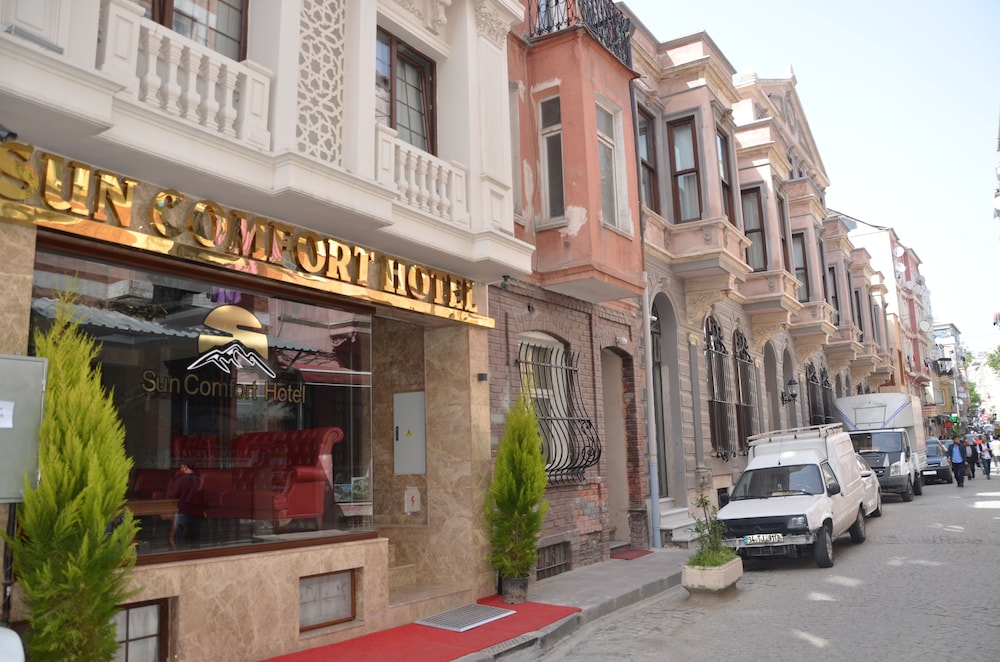 Sun Comfort Hotel 38/48