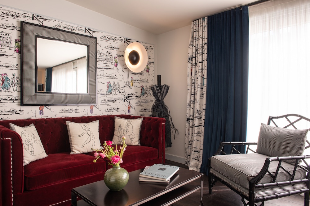 Mom Art Hotel 52/71