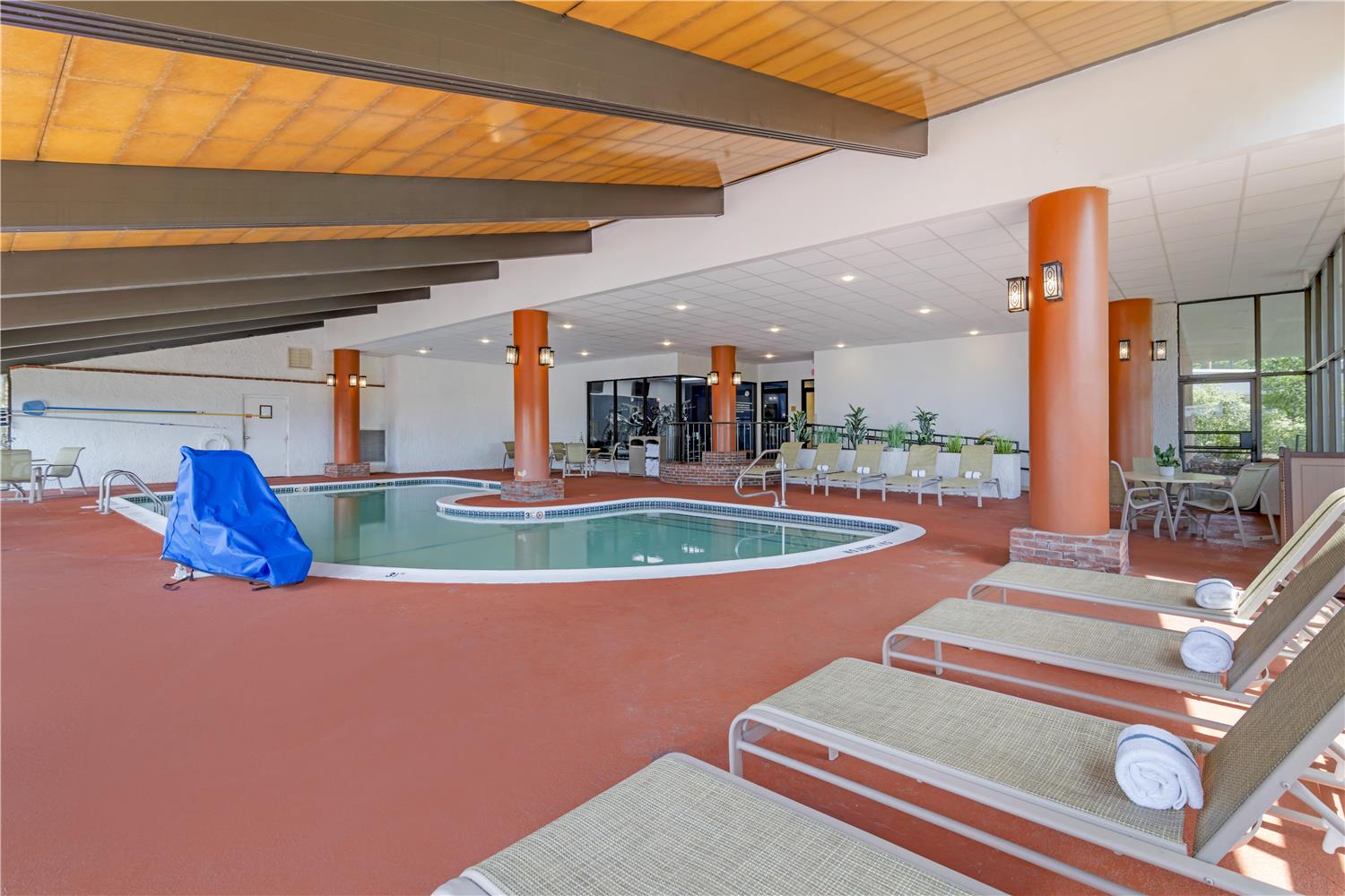 Best Western Royal Plaza Hotel & Trade Center 2/6